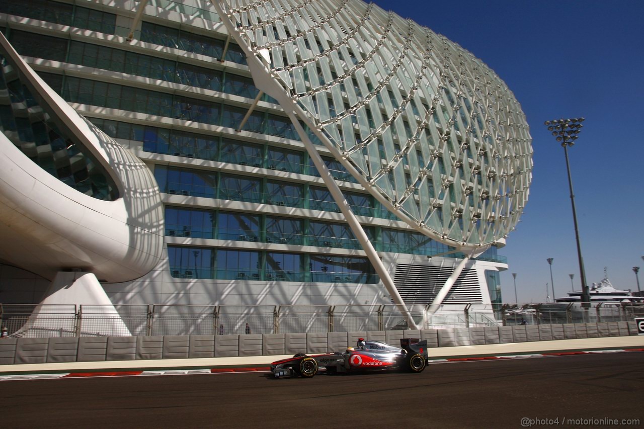 GP ABU DHABI, 11.11.2011- Prove Libere 1, Venerdi', Lewis Hamilton (GBR), McLaren  Mercedes, MP4-26 