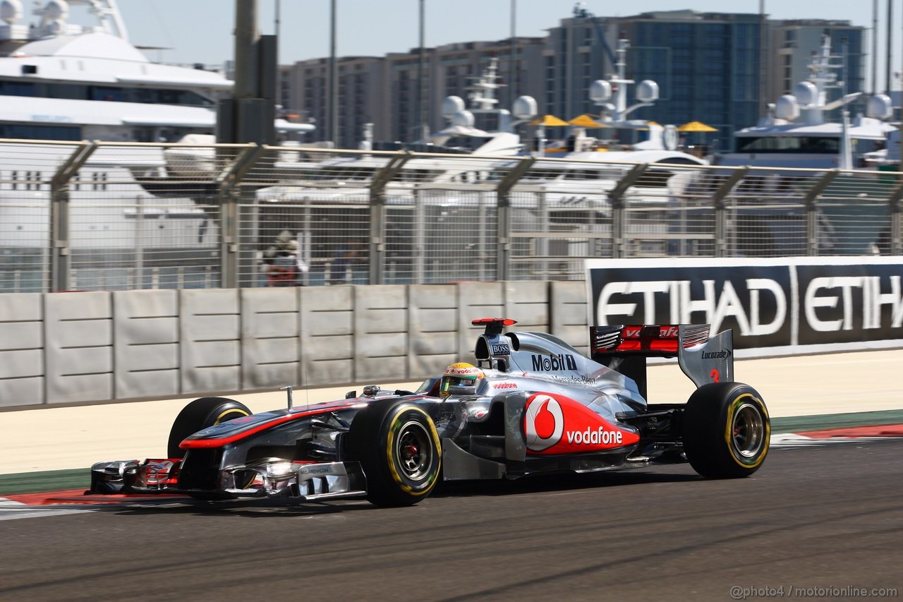GP ABU DHABI, 11.11.2011- Prove Libere 1, Venerdi', Lewis Hamilton (GBR), McLaren Mercedes, MP4-26