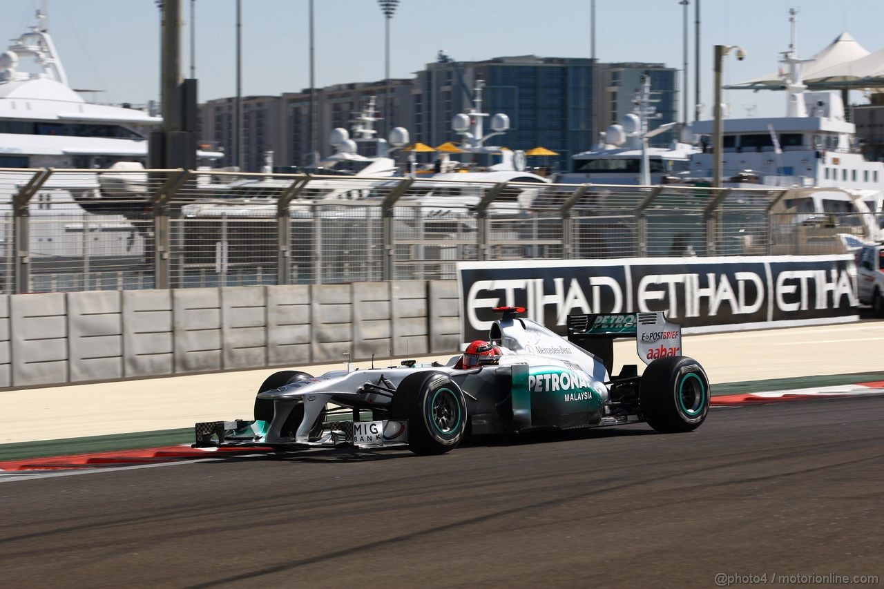 GP ABU DHABI, 11.11.2011- Prove Libere 1, Venerdi', Michael Schumacher (GER), Mercedes GP Petronas F1 Team, MGP W02