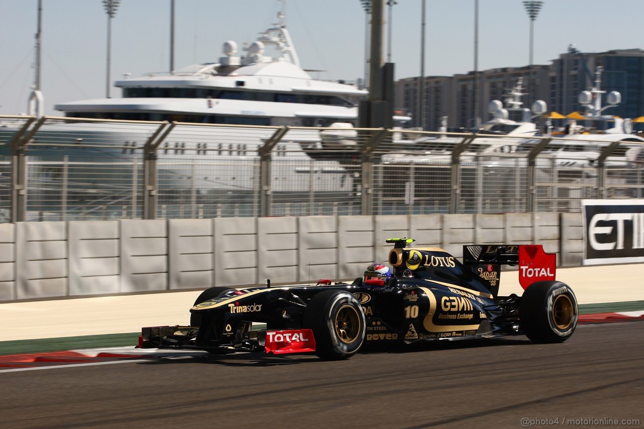 GP ABU DHABI, 11.11.2011- Prove Libere 1, Venerdi', Vitaly Petrov (RUS), Lotus Renault GP, R31 
