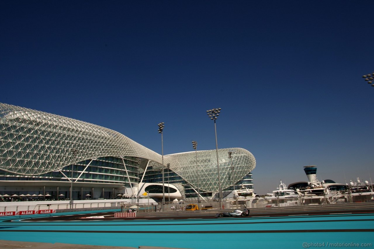GP ABU DHABI, 11.11.2011- Prove Libere 1, Venerdi', Nico Rosberg (GER), Mercedes GP Petronas F1 Team, MGP W02