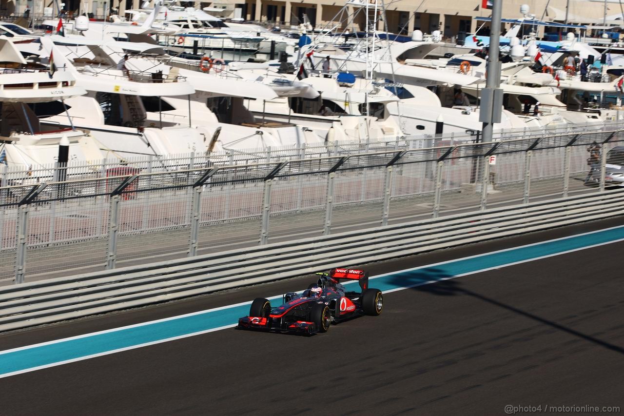 GP ABU DHABI, 11.11.2011- Prove Libere 1, Venerdi', Jenson Button (GBR), McLaren Mercedes, MP4-26