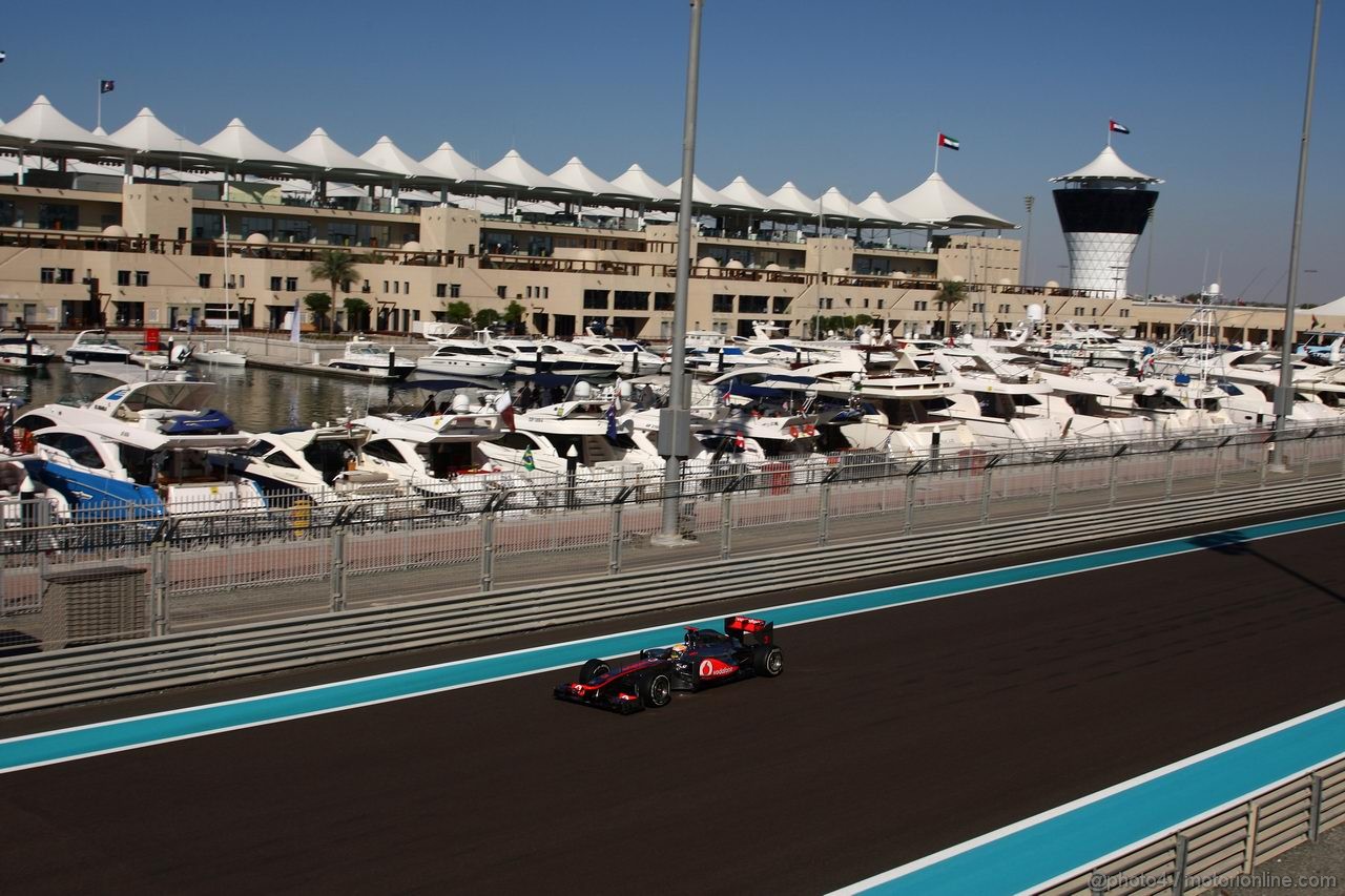 GP ABU DHABI, 11.11.2011- Prove Libere 1, Venerdi', Lewis Hamilton (GBR), McLaren Mercedes, MP4-26
