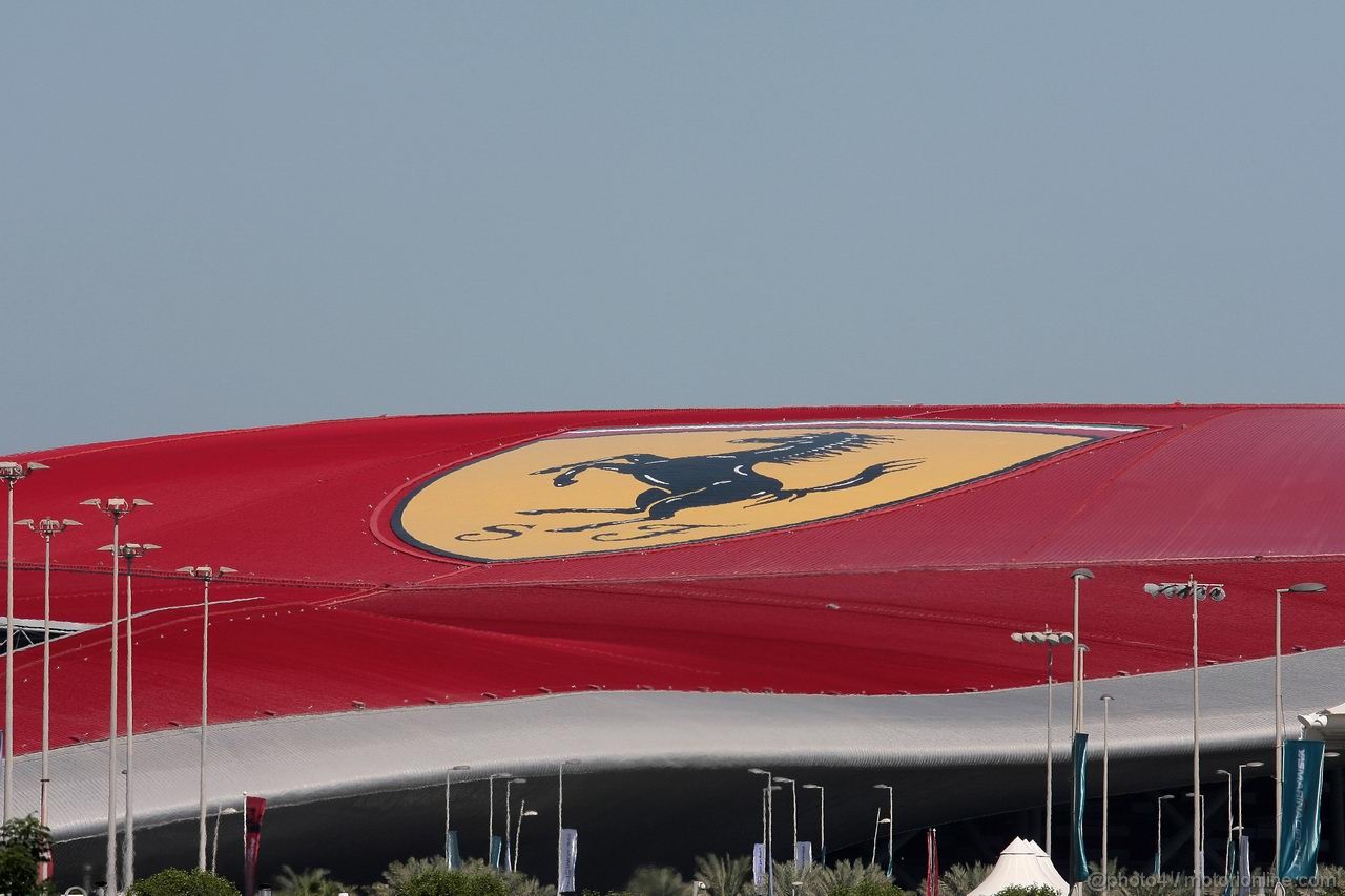 GP ABU DHABI, 11.11.2011- Prove Libere 1, Venerdi', Atmosphere
