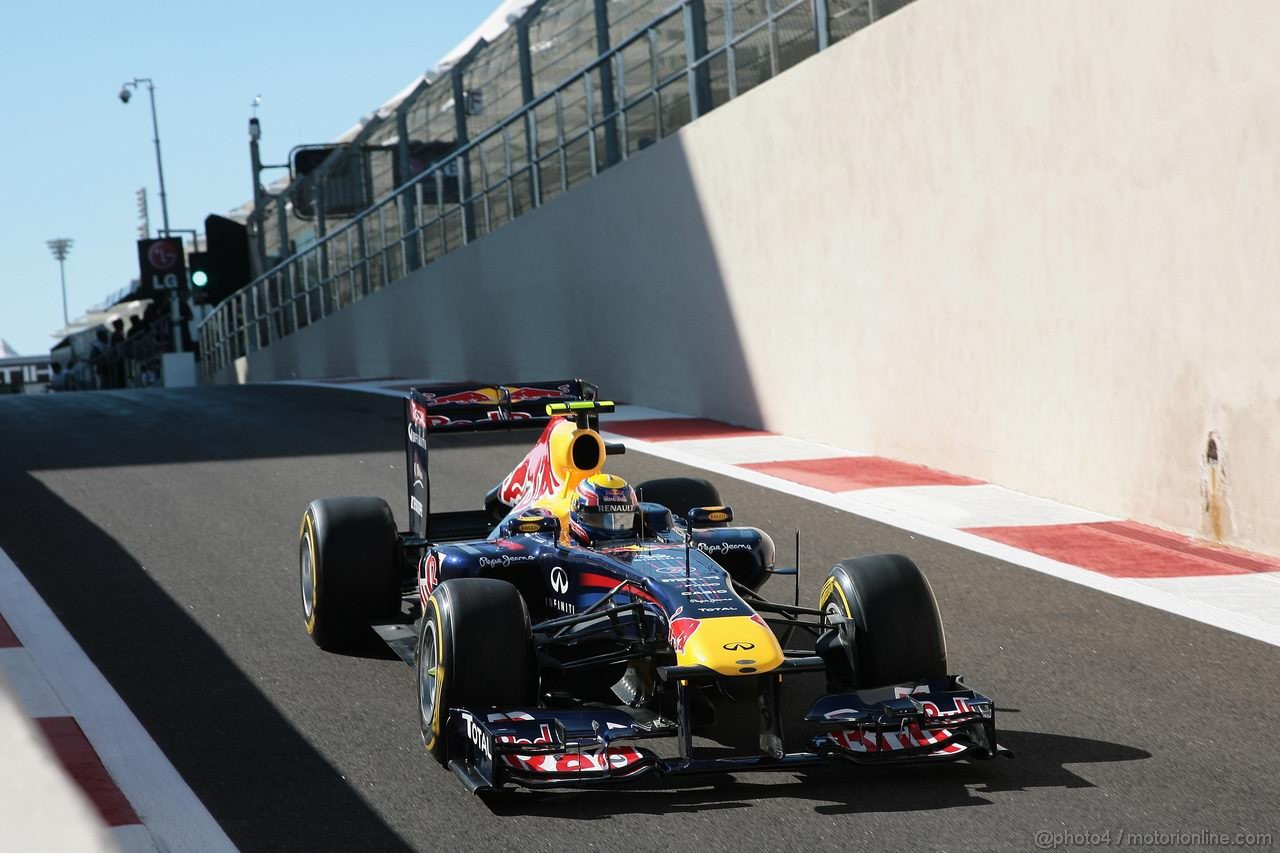 GP ABU DHABI, 11.11.2011- Prove Libere 1, Venerdi', Mark Webber (AUS), Red Bull Racing, RB7