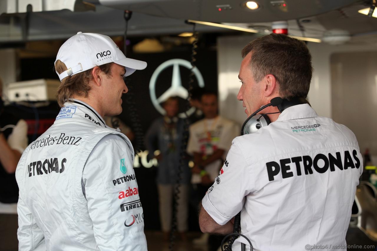 GP ABU DHABI, 11.11.2011- Prove Libere 1, Venerdi', Nico Rosberg (GER), Mercedes GP Petronas F1 Team, MGP W02 