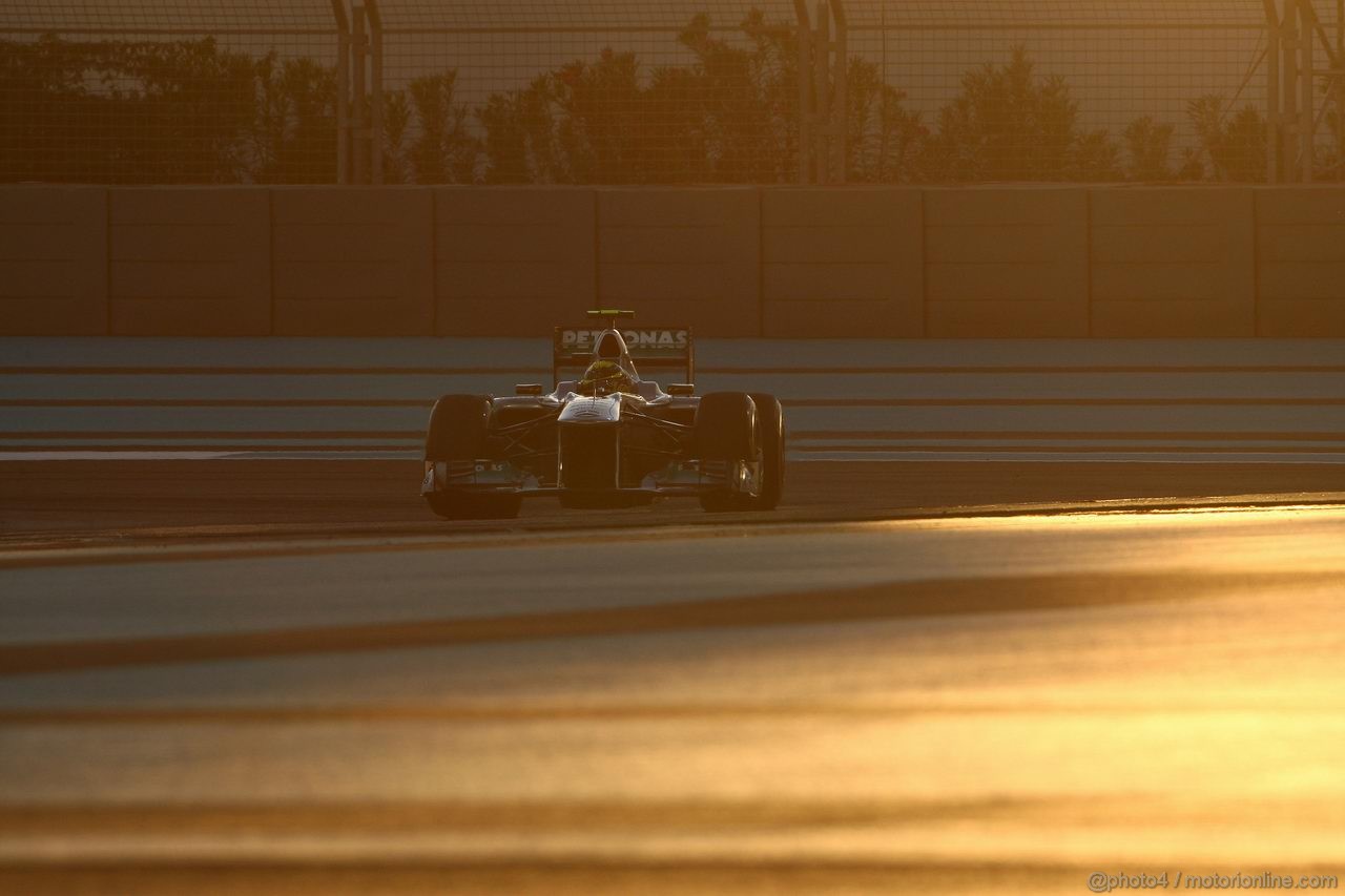 GP ABU DHABI, 11.11.2011- Prove Libere 2, Venerdi', Nico Rosberg (GER), Mercedes GP Petronas F1 Team, MGP W02 