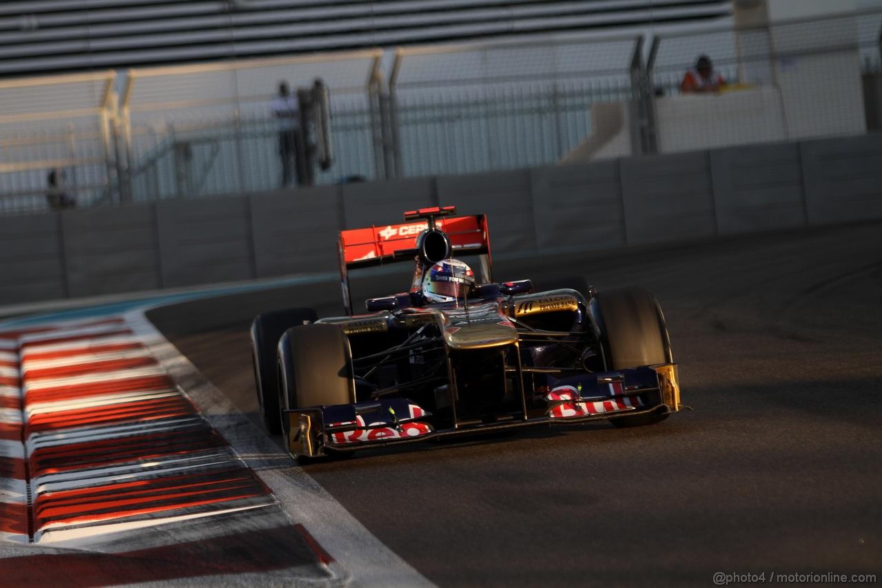 GP ABU DHABI, 11.11.2011- Prove Libere 2, Venerdi', Sébastien Buemi (SUI), Scuderia Toro Rosso, STR6 