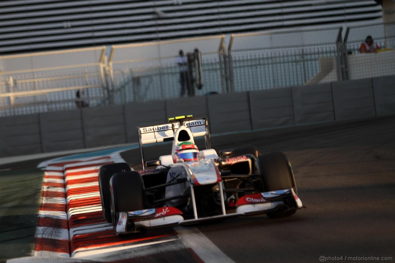 GP ABU DHABI, 11.11.2011- Prove Libere 2, Venerdi', Sergio Pérez (MEX), Sauber F1 Team C30 