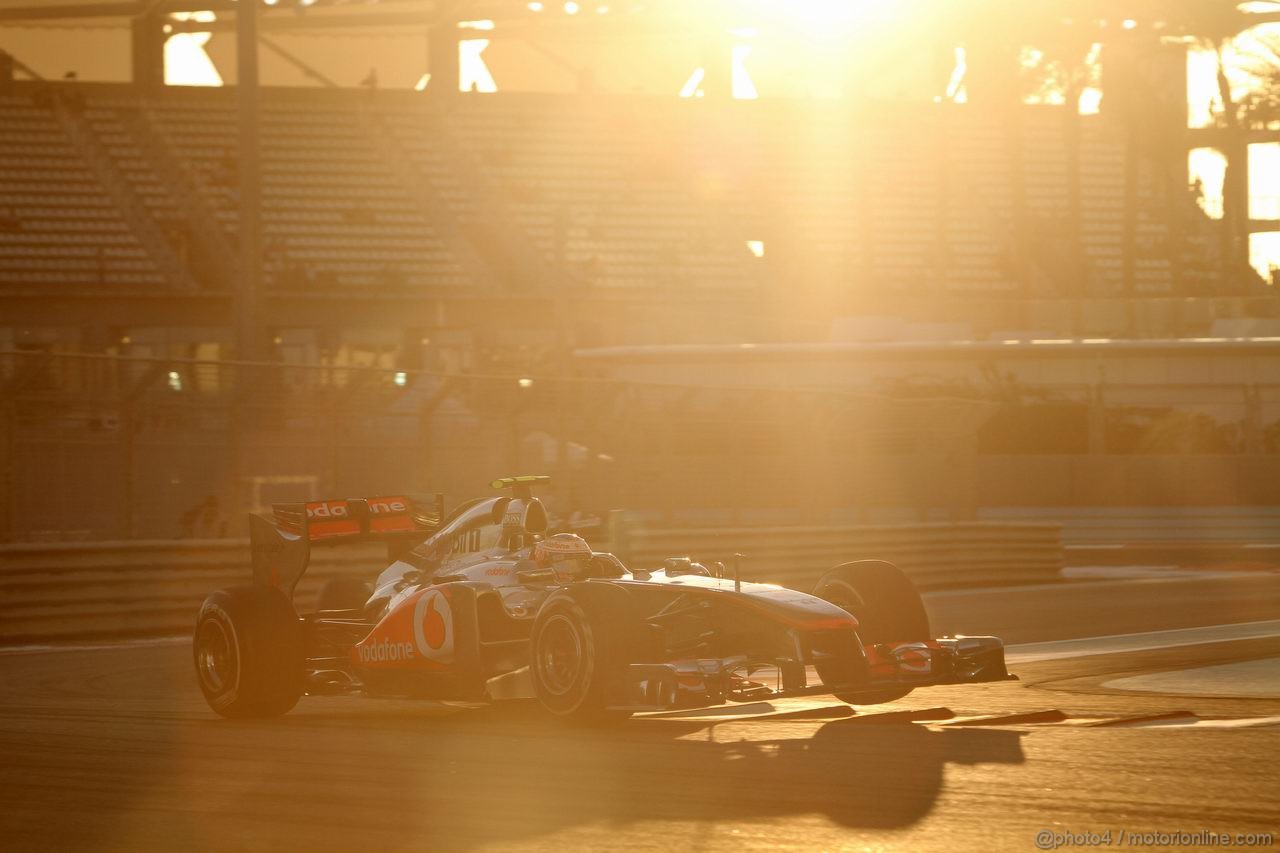 GP ABU DHABI, 11.11.2011- Prove Libere 2, Venerdi', Jenson Button (GBR), McLaren  Mercedes, MP4-26 
