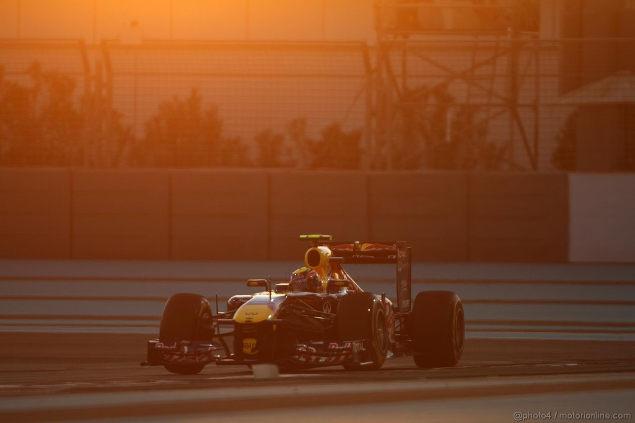 GP ABU DHABI, 11.11.2011- Prove Libere 2, Venerdi', Mark Webber (AUS), Red Bull Racing, RB7 