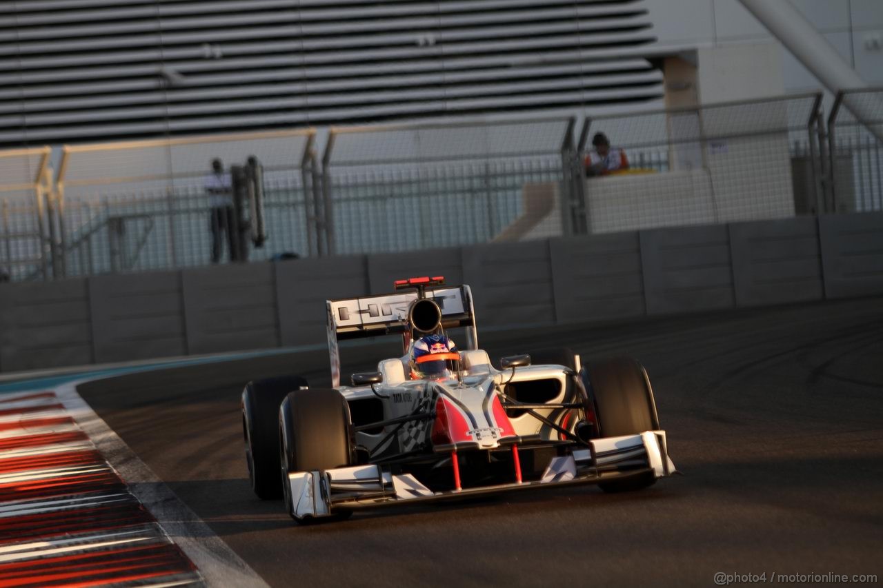 GP ABU DHABI, 11.11.2011- Prove Libere 2, Venerdi', Daniel Ricciardo (AUS), HRT Formula One Team