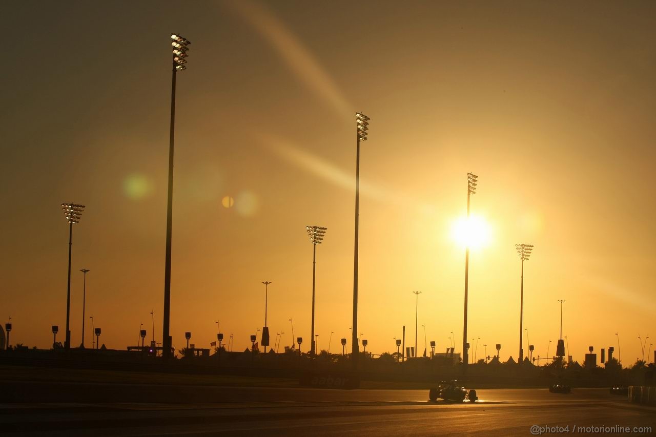 GP ABU DHABI, 11.11.2011- Prove Libere 2, Venerdi', The sunset