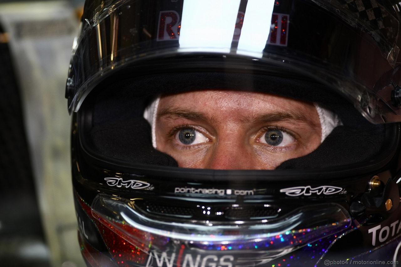 GP ABU DHABI, 11.11.2011- Prove Libere 2, Venerdi', Sebastian Vettel (GER), Red Bull Racing, RB7