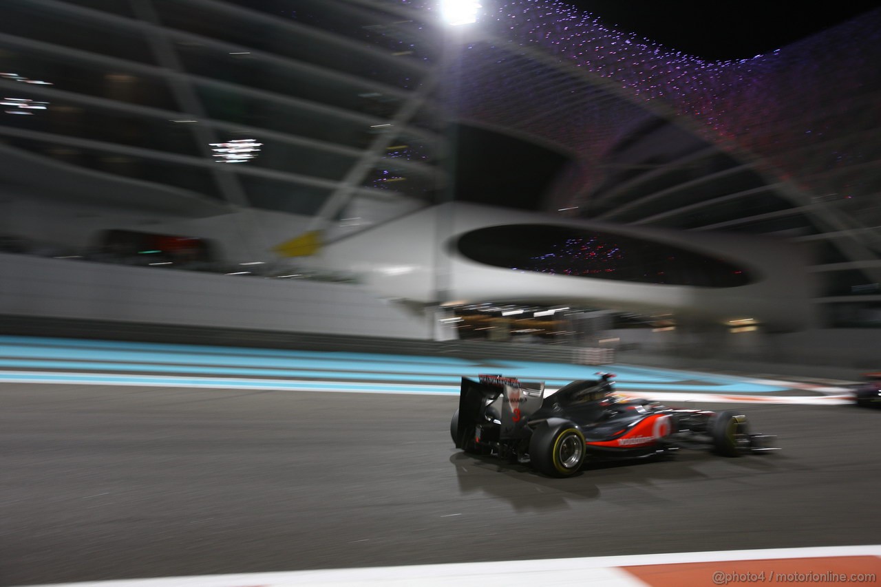 GP ABU DHABI, 11.11.2011- Prove Libere 2, Venerdi', Lewis Hamilton (GBR), McLaren  Mercedes, MP4-26 