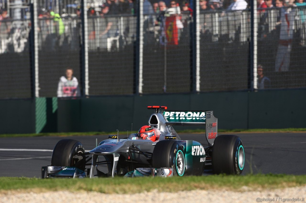 GP AUSTRALIA, 27.03.2011- Gara, Michael Schumacher (GER), Mercedes GP Petronas F1 Team, MGP W02 