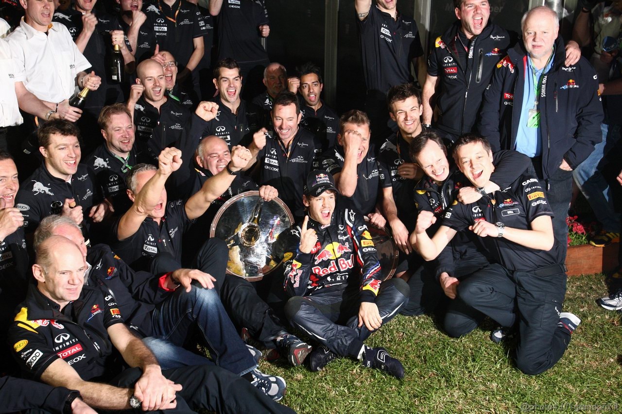 GP AUSTRALIA, 27.03.2011- Gara, Festeggiamenti, Sebastian Vettel (GER), Red Bull Racing, RB7 vincitore 