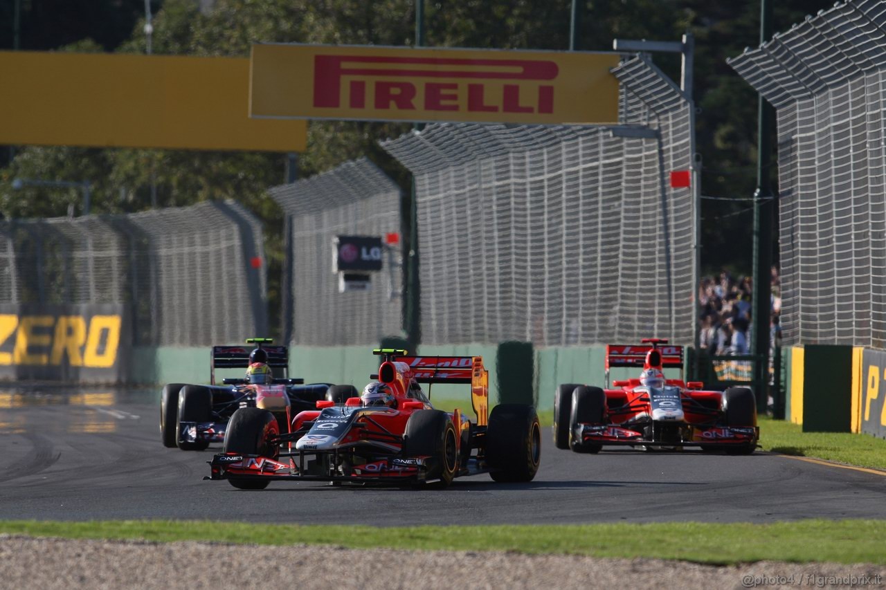GP AUSTRALIA, 27.03.2011- Gara, Jerome D'Ambrosio (BEL), Marussia Virgin Racing VR-02 davanti a Timo Glock (GER), Marussia Virgin Racing VR-02 