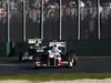 GP AUSTRALIA, 27.03.2011- Gara, Sergio Pérez (MEX), Sauber F1 Team C30 e Pastor Maldonado (VEN), Williams FW33 