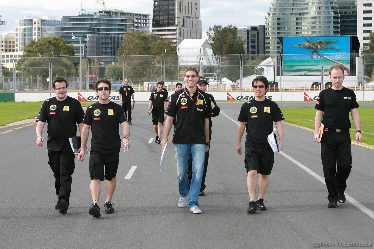 GP AUSTRALIA, 24.03.2011- Vitaly Petrov (RUS), Lotus Renault GP, R31 