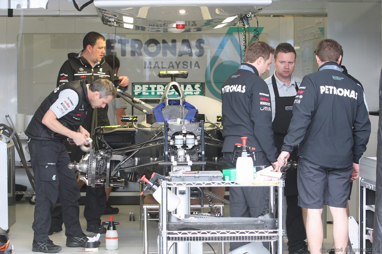 GP AUSTRALIA, 24.03.2011- Michael Schumacher (GER), Mercedes GP Petronas F1 Team, MGP W02 