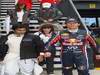 GP AUSTRALIA, 24.03.2011- Mark Webber (AUS), Red Bull Racing, RB7 e Narain Karthikeyan (IND), Hispania Racing F1 Team, HRT 