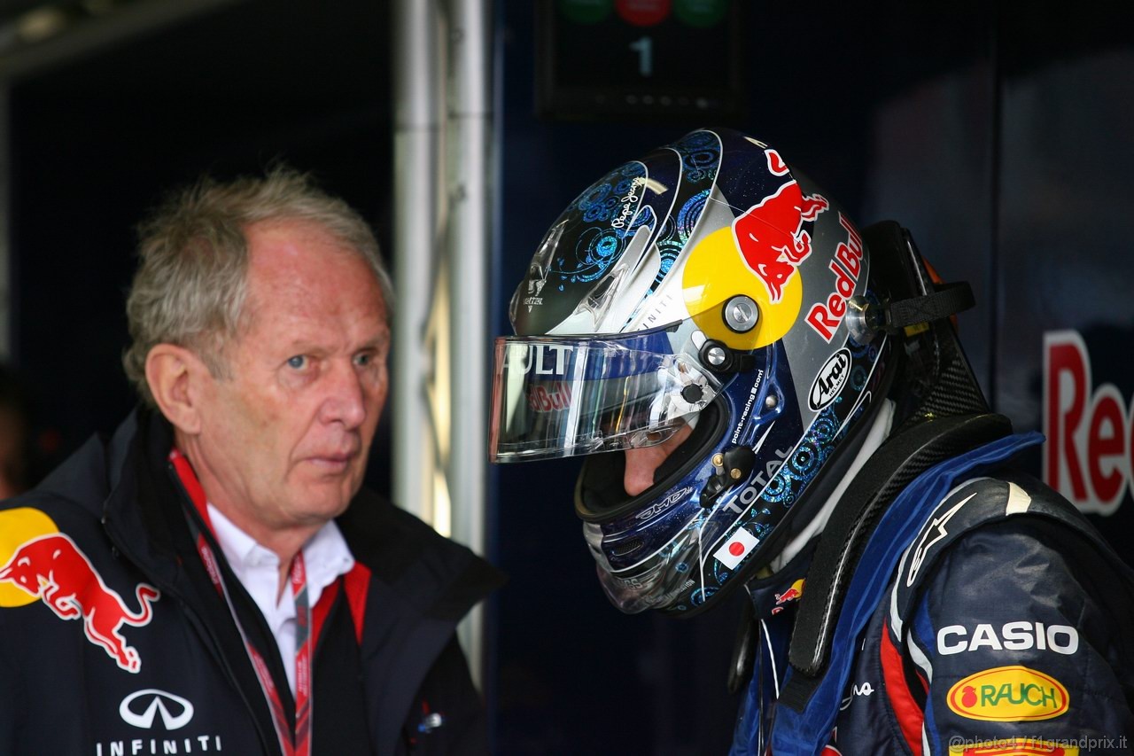 GP AUSTRALIA, 26.03.2011- Prove Libere 3, Sabato, Sebastian Vettel (GER), Red Bull Racing, RB7 e Helmut Marko (AUT), Red Bull Racing, Red Bull Advisor 