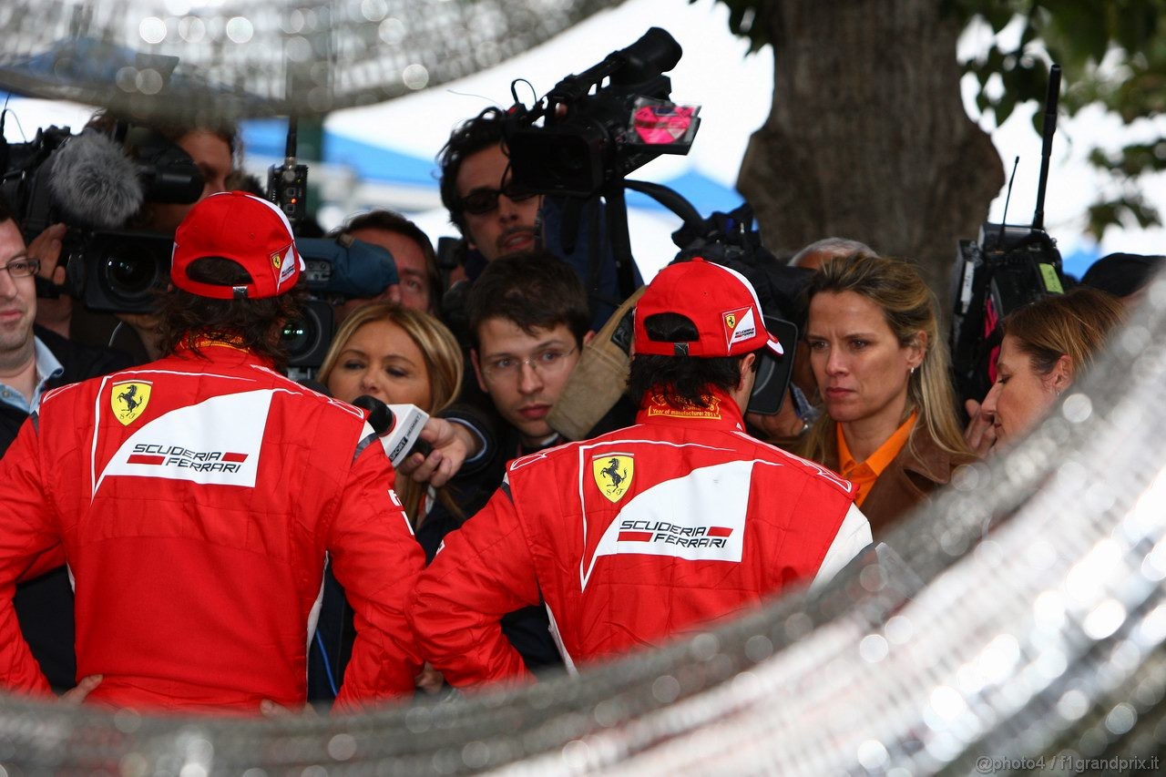 GP AUSTRALIA, 26.03.2011- Qualifiche, Fernando Alonso (ESP), Ferrari, F-150 Italia e Felipe Massa (BRA), Ferrari, F-150 Italia 