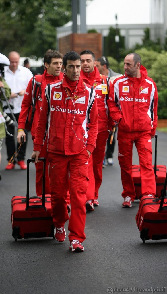 GP AUSTRALIA, 25.03.2011- Mechanics Ferrari  