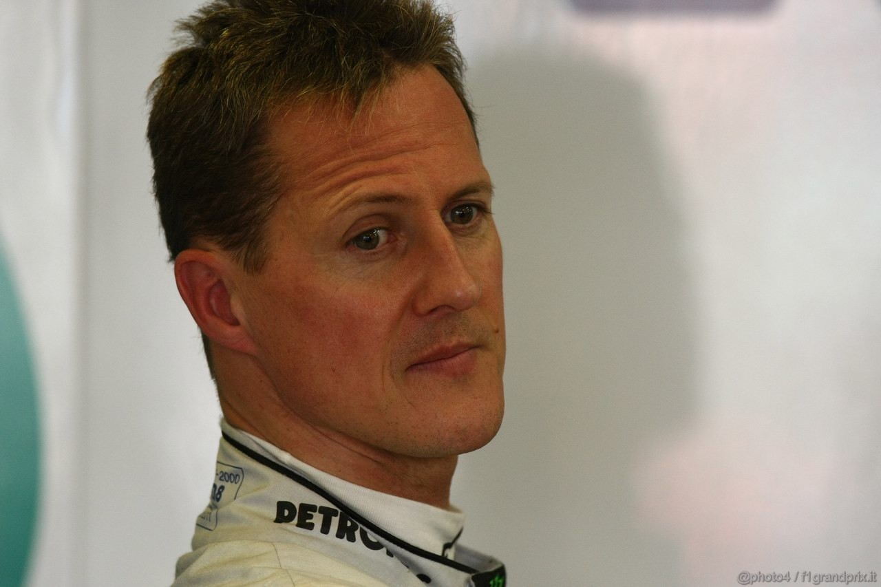 GP AUSTRALIA, 25.03.2011- Prove Libere 1, Venerdi', Michael Schumacher (GER), Mercedes GP Petronas F1 Team, MGP W02 