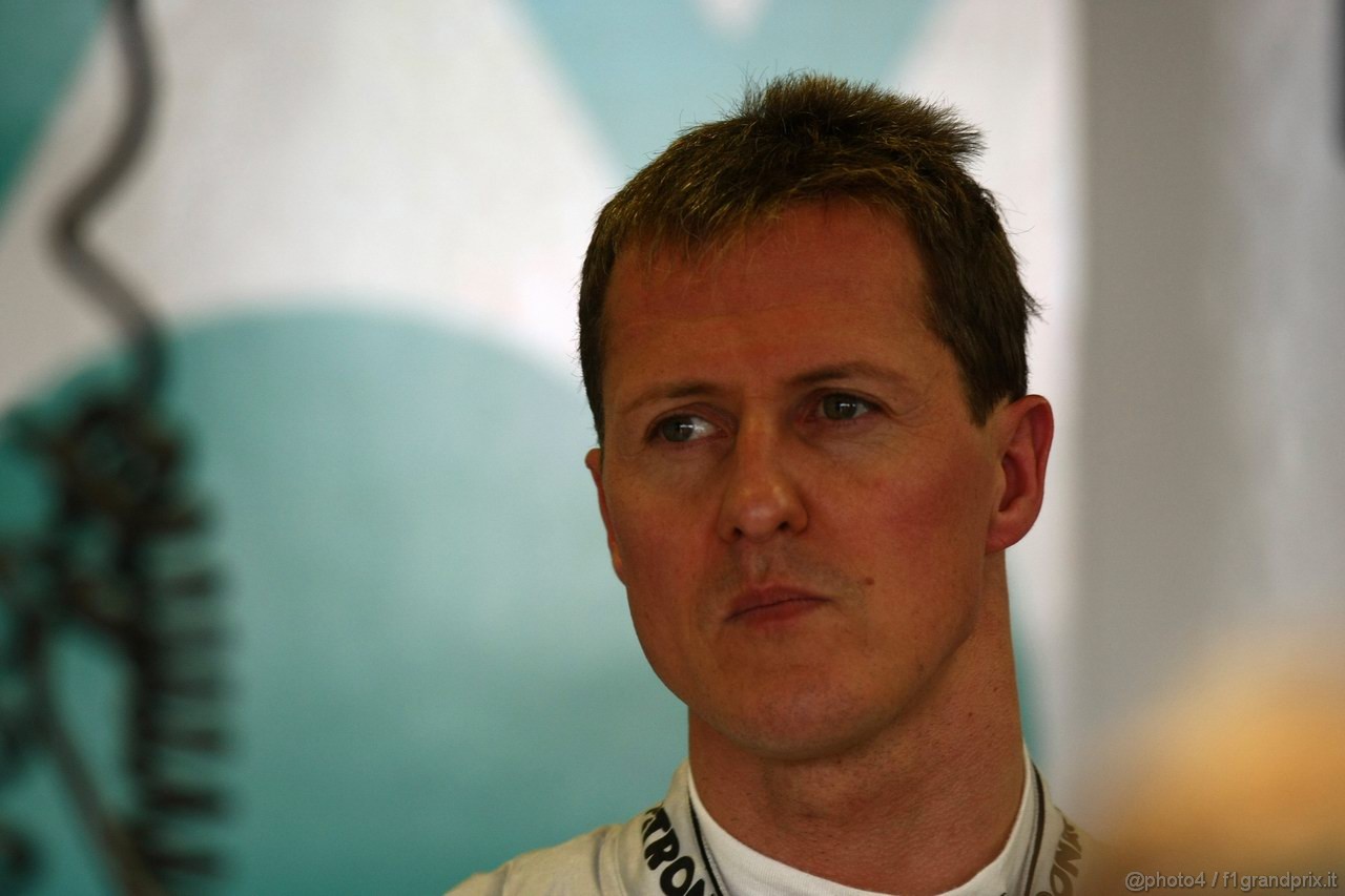 GP AUSTRALIA, 25.03.2011- Prove Libere 1, Venerdi', Michael Schumacher (GER), Mercedes GP Petronas F1 Team, MGP W02 