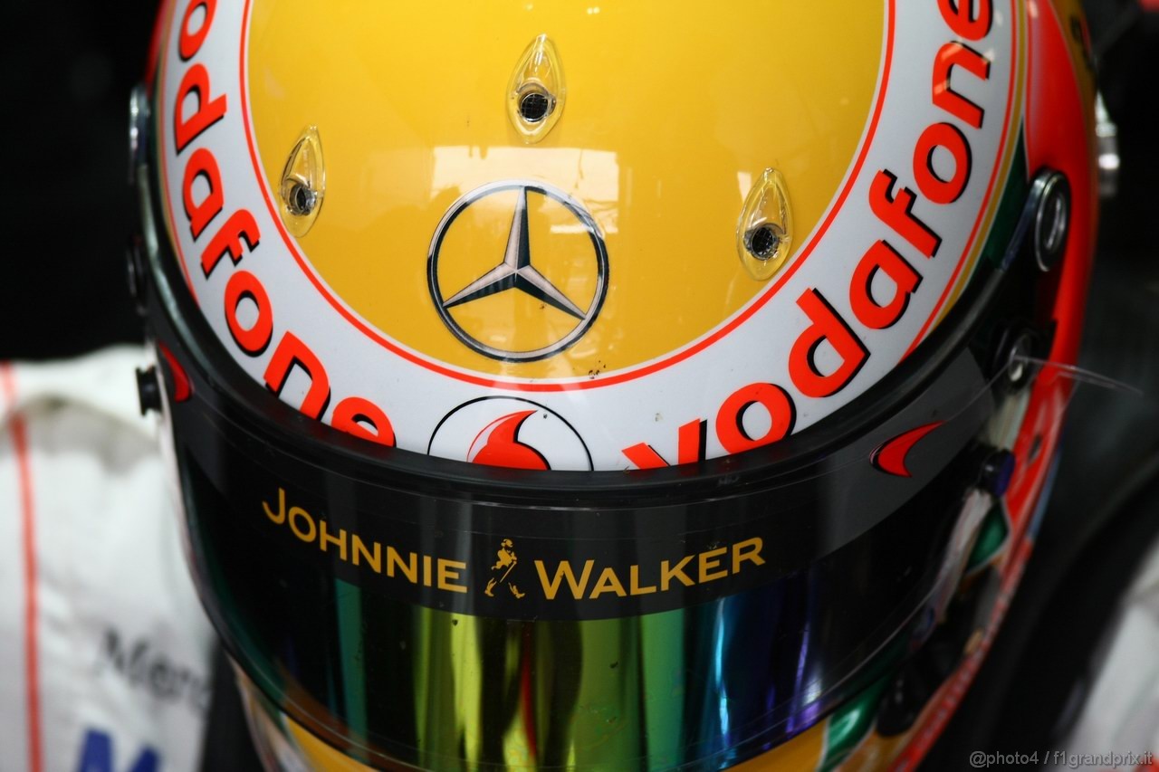 GP AUSTRALIA, 25.03.2011- Prove Libere 1, Venerdi', Lewis Hamilton (GBR), McLaren  Mercedes, MP4-26 