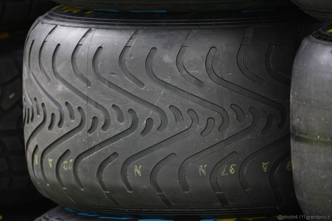 GP AUSTRALIA, 25.03.2011- Prove Libere 1, Venerdi', Tyres Pirelli 