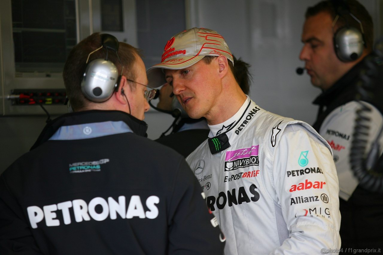 GP AUSTRALIA, 25.03.2011- Prove Libere 1, Venerdi', Michael Schumacher (GER), Mercedes GP Petronas F1 Team, MGP W02 