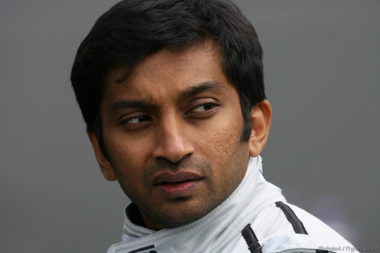 GP AUSTRALIA, 25.03.2011- Prove Libere 2, Venerdi', Narain Karthikeyan (IND), Hispania Racing F1 Team, HRT 