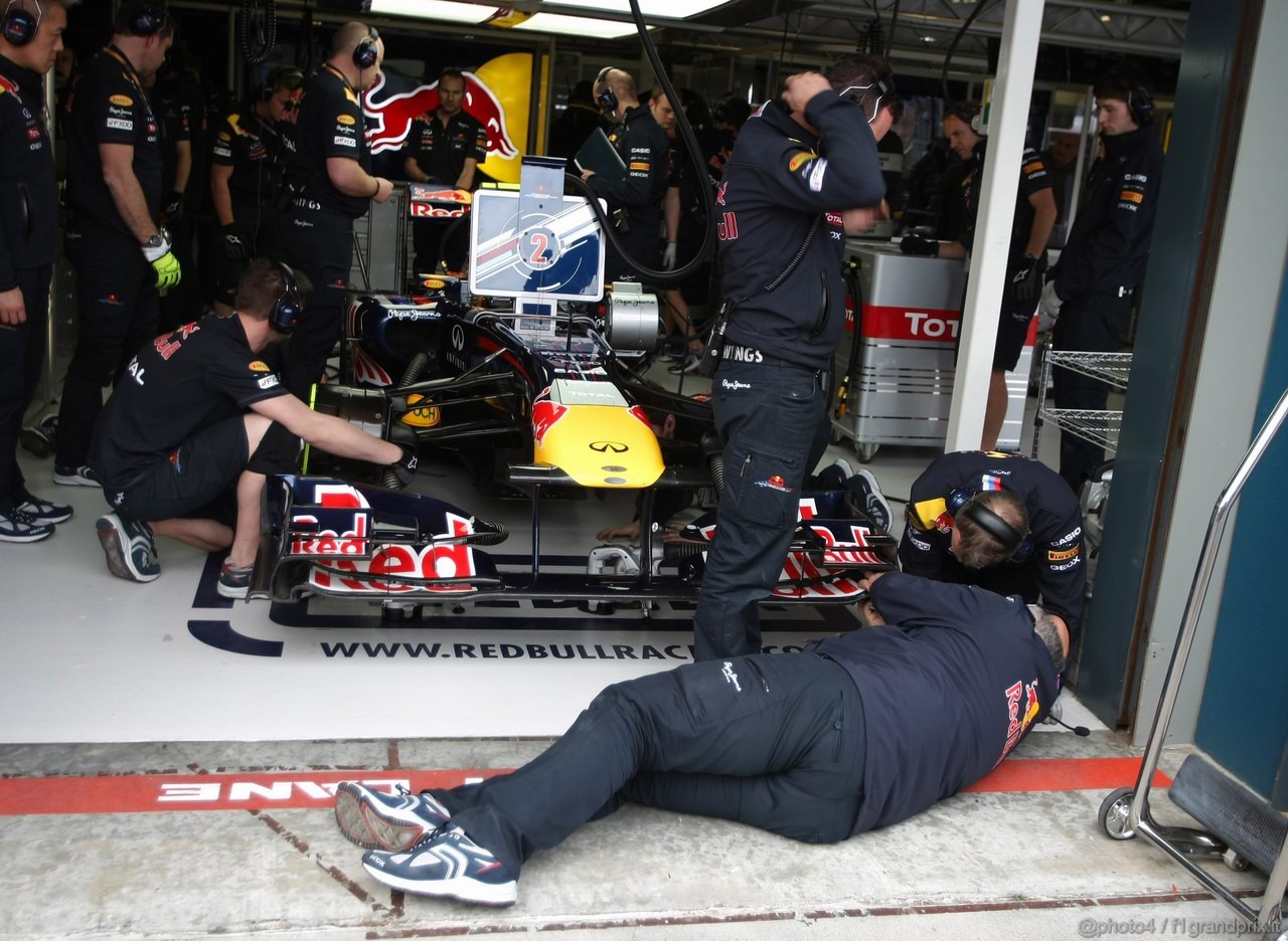 GP AUSTRALIA, 25.03.2011- Prove Libere 2, Venerdi', Mark Webber (AUS), Red Bull Racing, RB7 