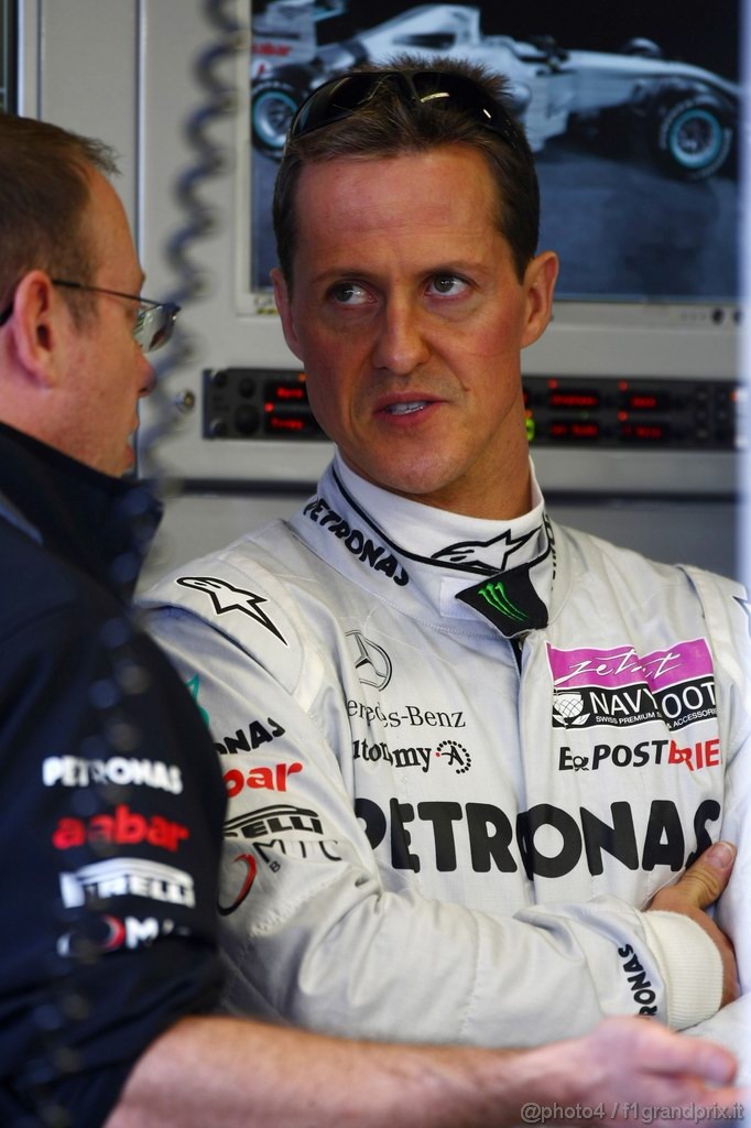 GP AUSTRALIA, 25.03.2011- Prove Libere 2, Venerdi', Michael Schumacher (GER), Mercedes GP Petronas F1 Team, MGP W02 