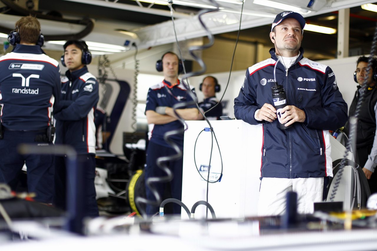 GP AUSTRALIA, 2011 Australian Grand Prix - Venerdi'
Albert Park, Melbourne, Australia
25th March 2011.
Rubens Barrichello, Williams FW33 Cosworth. Portrait. 
World Copyright:Glenn Dunbar/LAT Photographic
ref: Digital Image _G7C2420