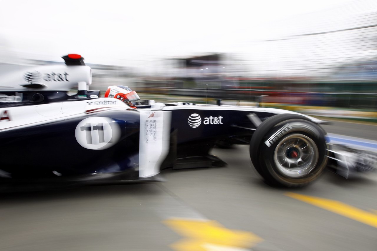 GP AUSTRALIA, 2011 Australian Grand Prix - Venerdi'
Albert Park, Melbourne, Australia
25th March 2011.
Rubens Barrichello, Williams FW33 Cosworth. Exits the pits. Action. 
World Copyright:Glenn Dunbar/LAT Photographic
ref: Digital Image _G7C2756