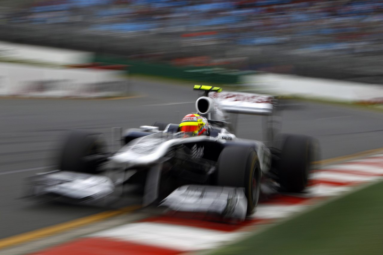 GP AUSTRALIA, 2011 Australian Grand Prix - Venerdi'
Albert Park, Melbourne, Australia
25th March 2011.
Pastor Maldonado, Williams FW33 Cosworth. Action. 
World Copyright:Glenn Dunbar/LAT Photographic
ref: Digital Image _G7C3425