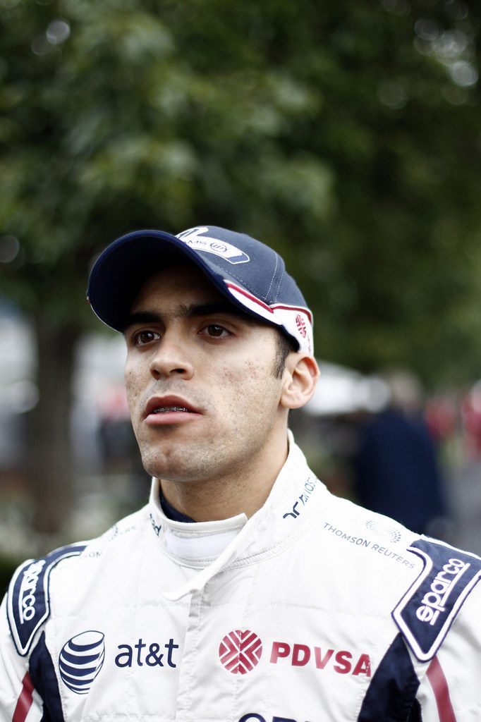 GP AUSTRALIA, 2011 Australian Grand Prix - Venerdi'
Albert Park, Melbourne, Australia
25th March 2011.
Pastor Maldonado, Williams FW33 Cosworth. Portrait. 
World Copyright:Andrew Ferraro/LAT Photographic
ref: Digital Image _Q0C6995