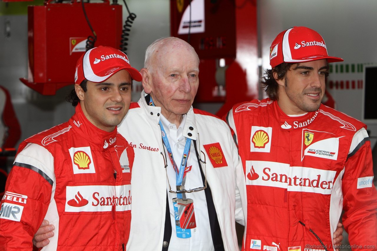 GP BELGIO, 27.08.2011- Prove Libere 3, Sabato, Felipe Massa (BRA), Ferrari, F-150 Italia e Fernando Alonso (ESP), Ferrari, F-150 Italia with John Surtees (GBR), Ex F1 Driver