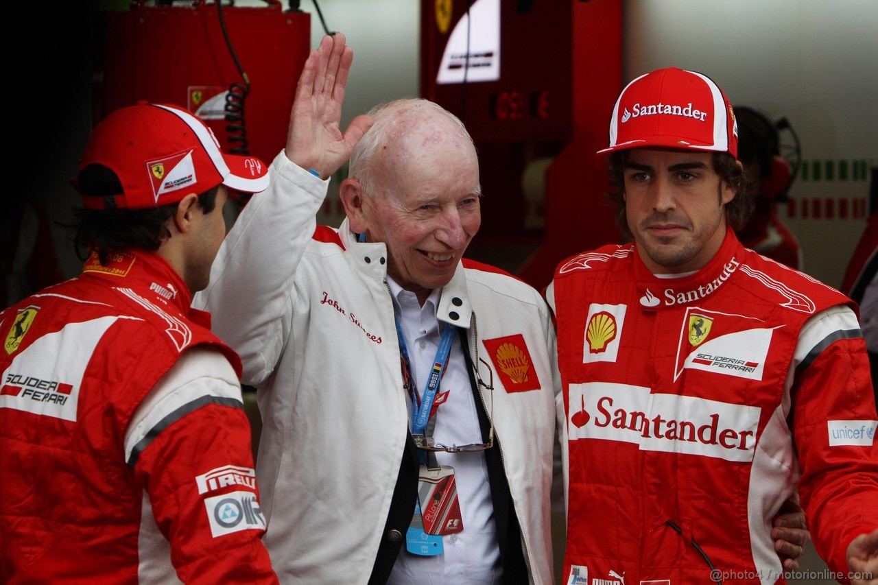 GP BELGIO, 27.08.2011- Prove Libere 3, Sabato, Felipe Massa (BRA), Ferrari, F-150 Italia e Fernando Alonso (ESP), Ferrari, F-150 Italia with John Surtees (GBR), Ex F1 Driver