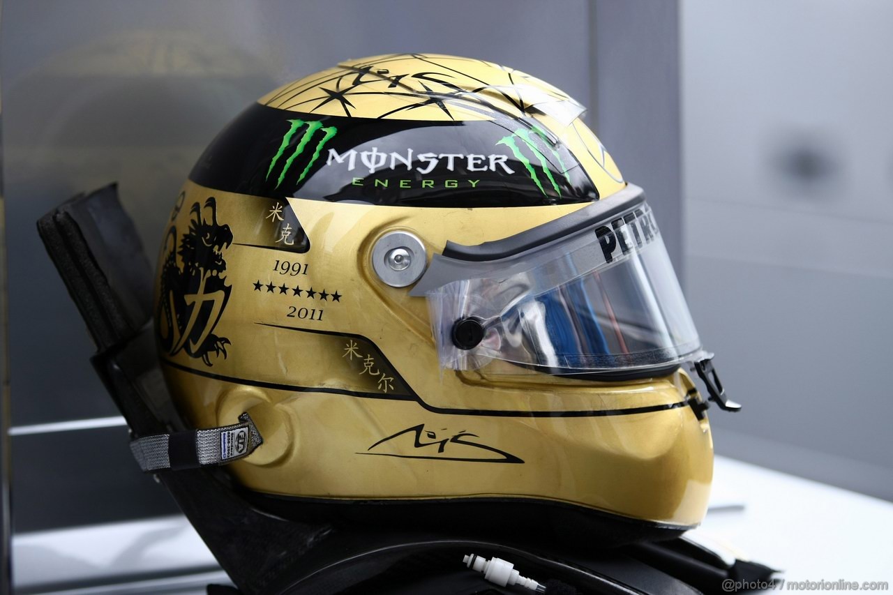 GP BELGIO, 27.08.2011- Prove Libere 3, Sabato, Helmet of Michael Schumacher (GER), Mercedes GP Petronas F1 Team, MGP W02 