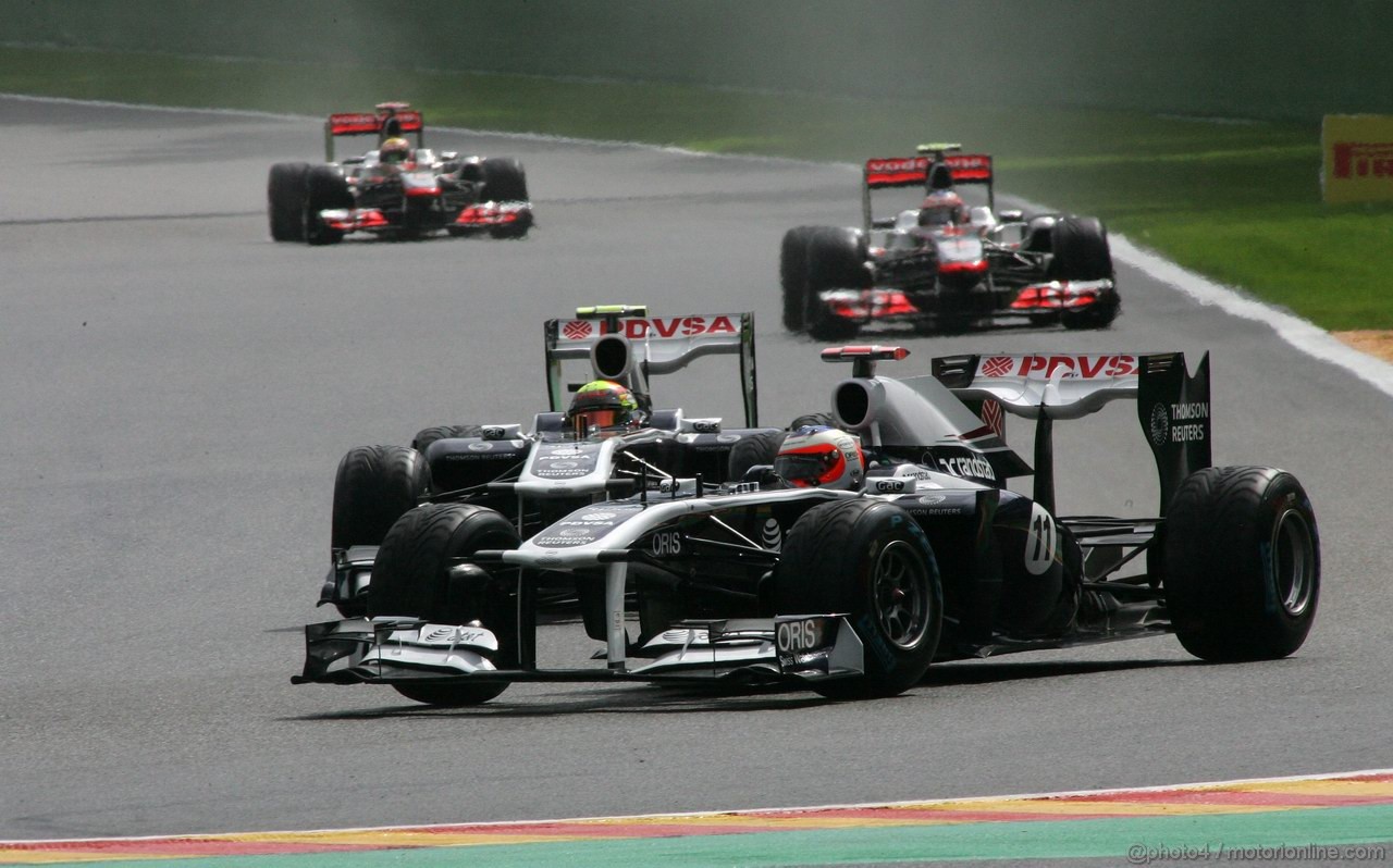 GP BELGIO, 27.08.2011- Qualifiche, Rubens Barrichello (BRA), Williams FW33 e Pastor Maldonado (VEN), Williams FW33 