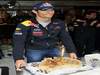 GP BELGIO, 27.08.2011- Mark Webber (AUS), Red Bull Racing with a Birthday cake to celebrate his birthday