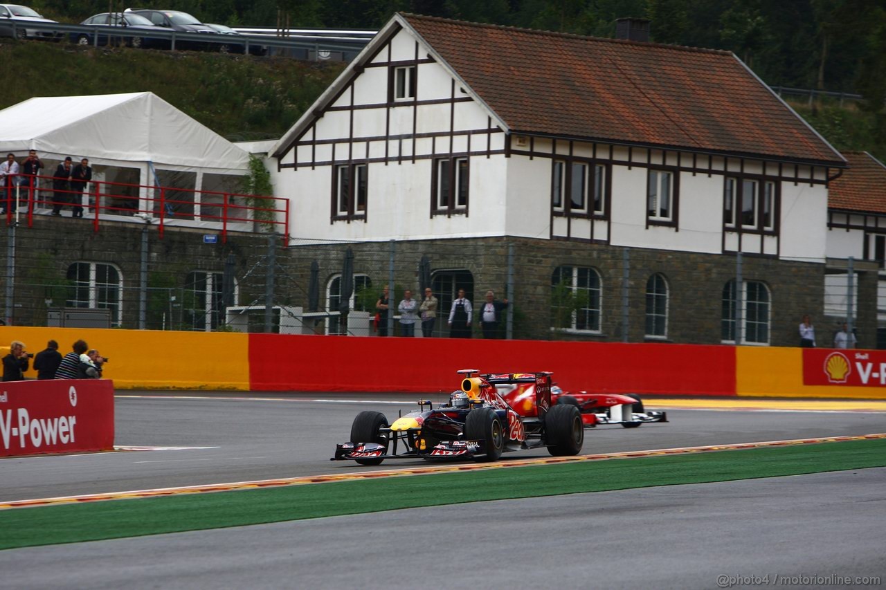 GP BELGIO, 26.08.2011- Prove Libere 1, Venerdi', Sebastian Vettel (GER), Red Bull Racing, RB7 e Fernando Alonso (ESP), Ferrari, F-150 Italia 