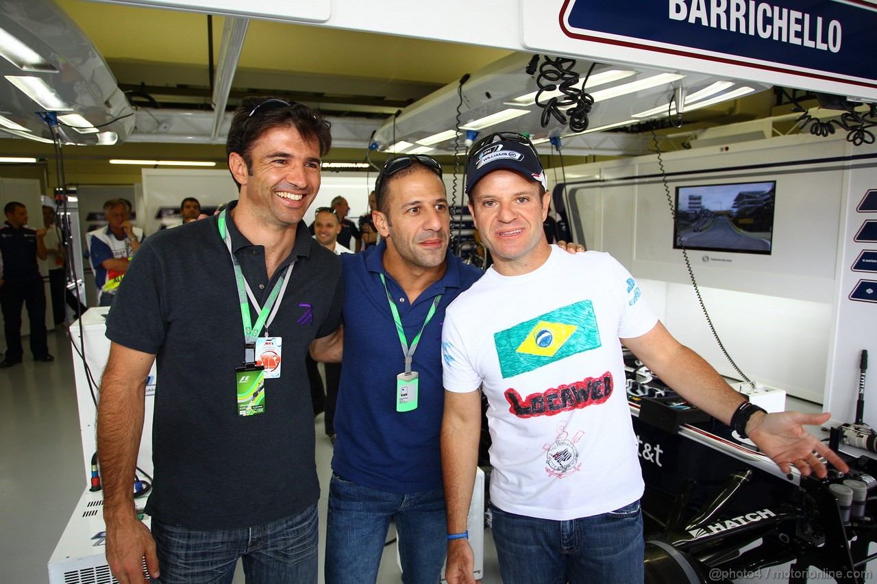 GP BRASILE, 27.11.2011- Christian Fittiapaldi, Tony Kanaan e Rubens Barrichello (BRA), Williams FW33 