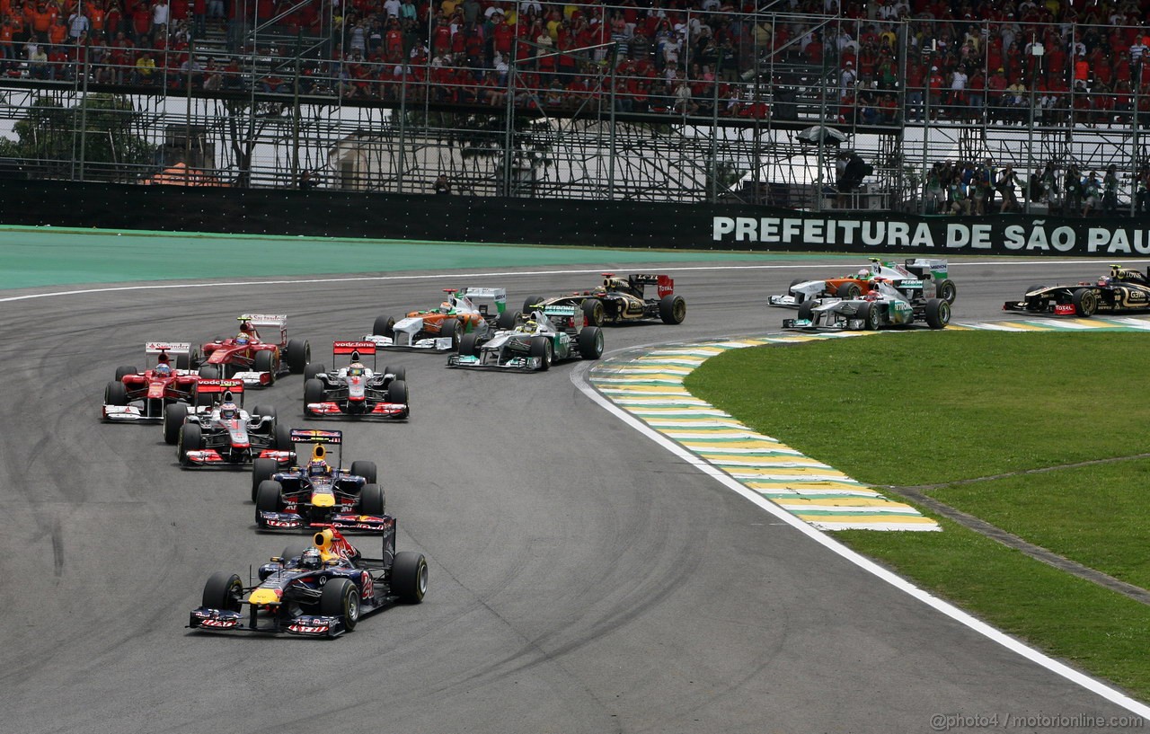 GP BRASILE, 27.11.2011- Gara, Start of the race 
