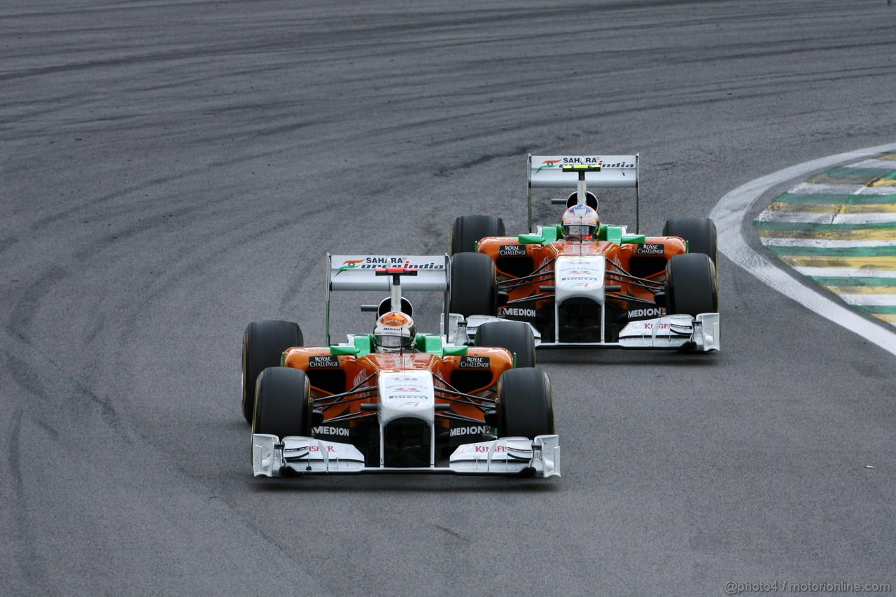 GP BRASILE, 27.11.2011- Gara, Adrian Sutil (GER), Force India F1 Team, VJM04 e Paul di Resta (GBR) Force India VJM04 